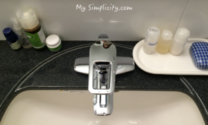 ミニマリスト思考でシンプルな暮らしを実践していると、ホテルの部屋もサッと片付く