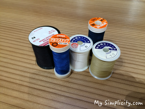 すでにファッション断捨離してしまった洋服なのに！？裁縫箱からザクザク出てきたモノ