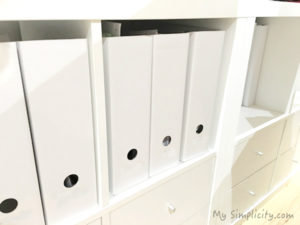 紙モノの整理片付け、IKEAのケースを利用して立てて収納してはいるものの...