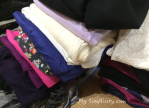 ファッション断捨離１ はじまりました！全ての物をリビングに並べスタート